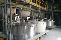 賽朗吊袋離心機(jī)耐用，壽命是同行的2倍以上，采購(gòu)劉經(jīng)理又得到了老板的認(rèn)可。